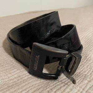 Diesel leather black shiny belt. Sz 110cm. Made in Italy